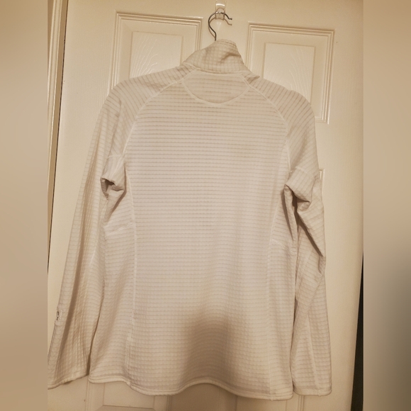 PATAGONIA women's Size M hoodie Lighweigth Half Zipper. - Picture 9 of 9